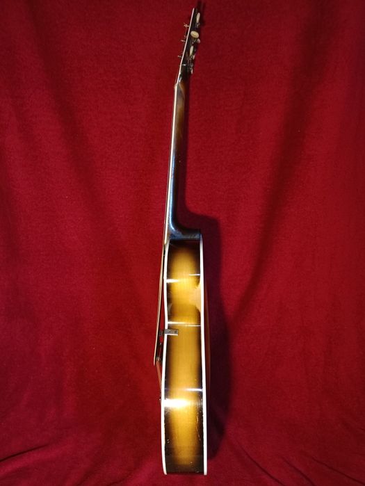 Gitara Otwin 1508 (lat 1920x)
