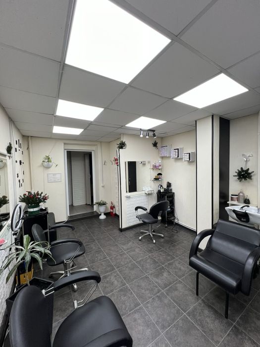 Аренда кресло в салоне