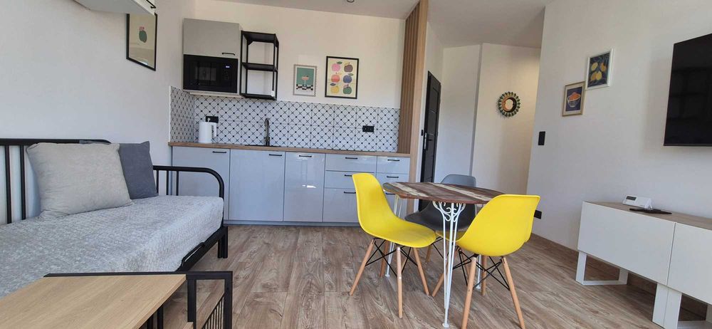 Wyjątkowy dwupak inwestycyjny (ok. 52 m² łącznie) tuż przy Rynku Łazarskim