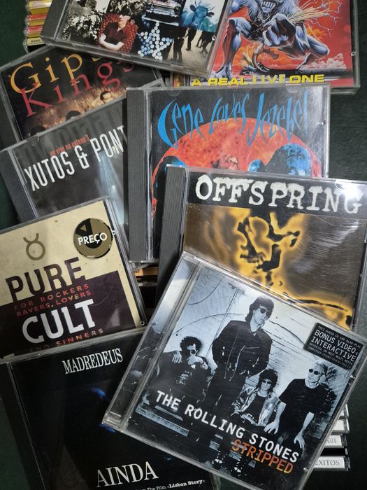 Coleção de CDs  com 66 Álbuns Originais de Rock, Pop, Alternativa