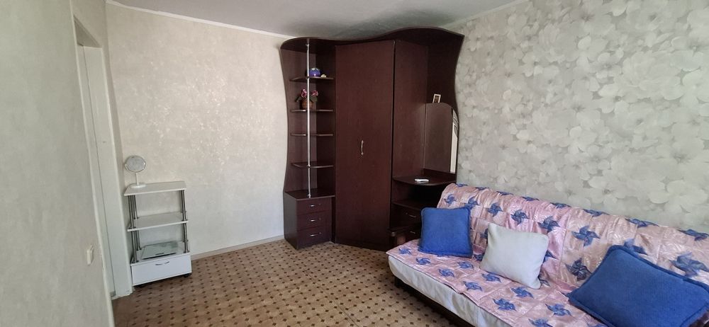 Сдам 2 ком кв Лахтинская 4/5
