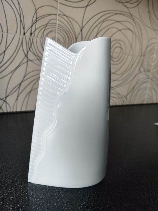 Wazonik porcelanowy Rosenthal.