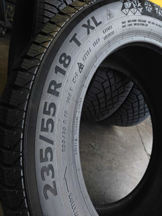 R18 235 55 шини зимові Continental VikingContact 7 преміум клас