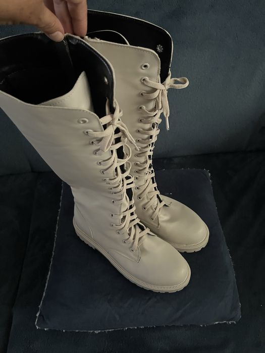 Vendo botas de senhora varios modelos com cano alto