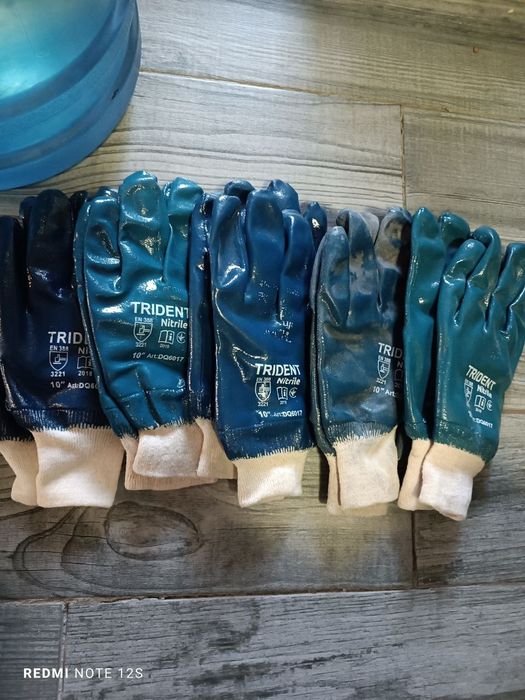 Продам спецовые перчатки