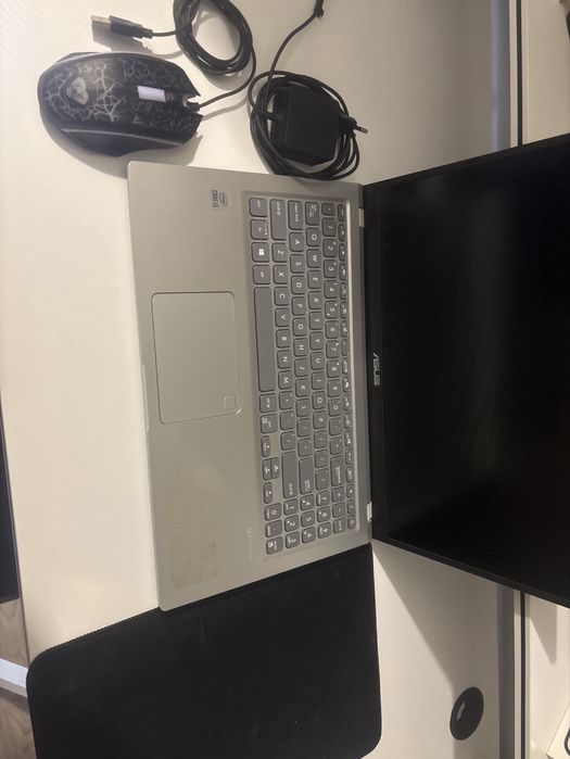 Laptop Asus Ausu