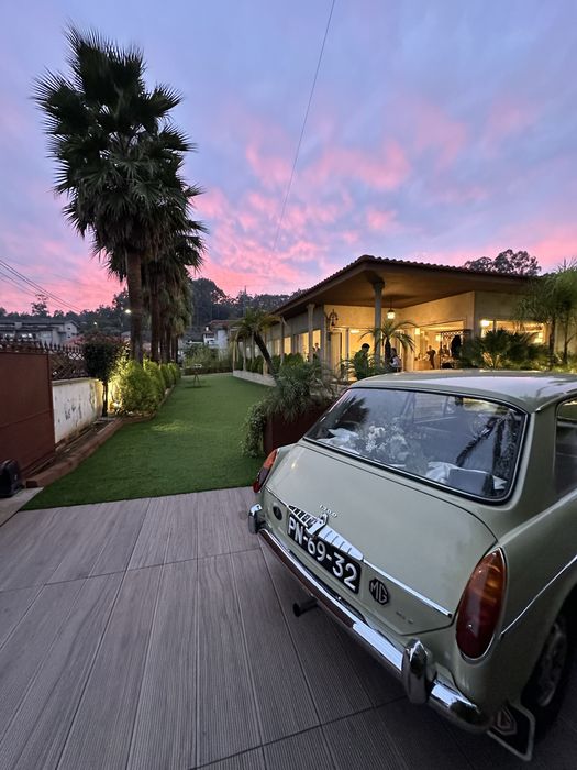 Aluguer de Carro Clássico MG MK II – Casamentos e Eventos