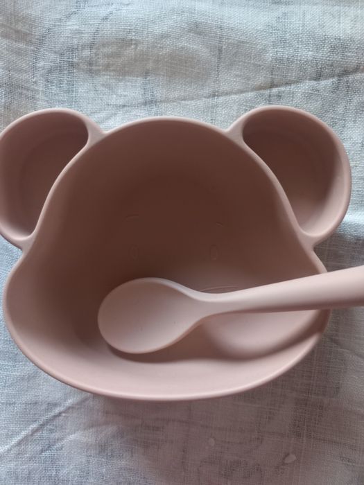 Prato e colher em silicone da Zara Home