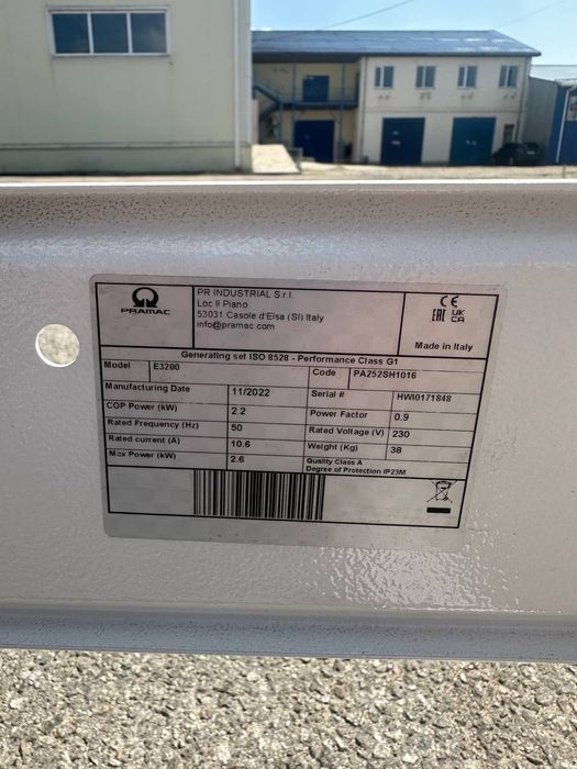 Генератор однофазний бензиновый PRAMAC E3200 (2,6 кВт)