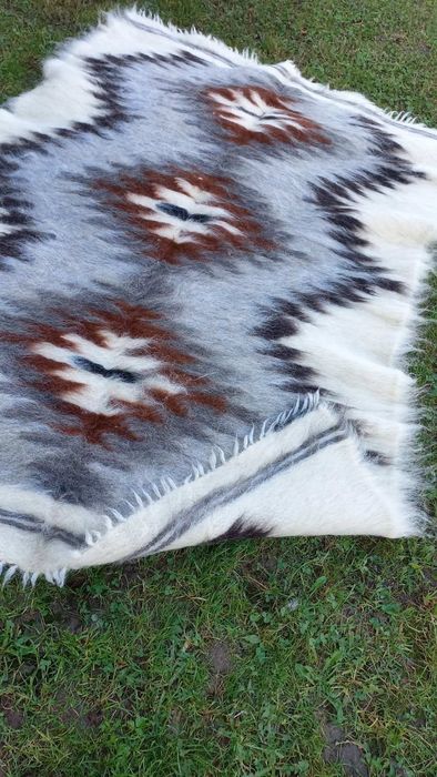 Ліжник з овечої шерсті