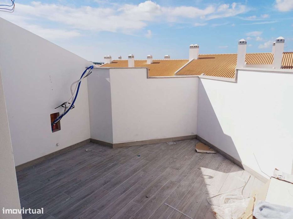 Apartamento T2 Novo de Luxo com garagem em Almancil