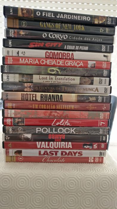 Lote de 37 DVDs para despachar
