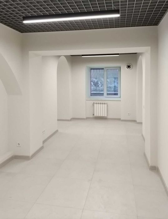У продажу комерційне приміщення на вул. Успенська - Вид 4