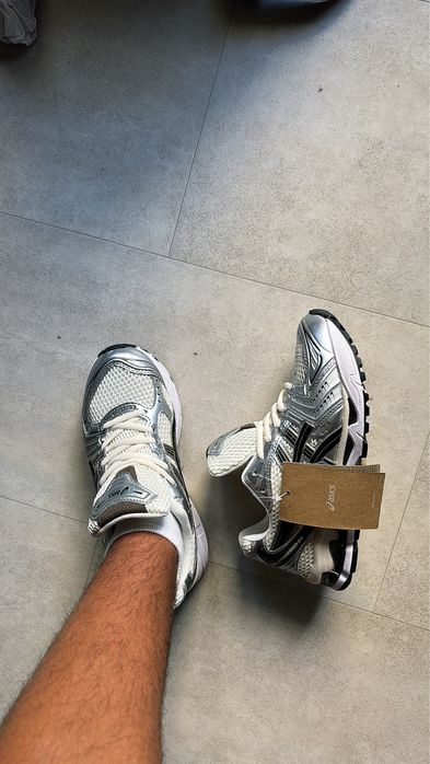 ASICS GEL-KAYANO 14 Cream/ Black | Tamanho 40