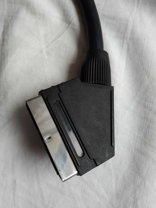 Kabel połączeniowy Euro - Euro .