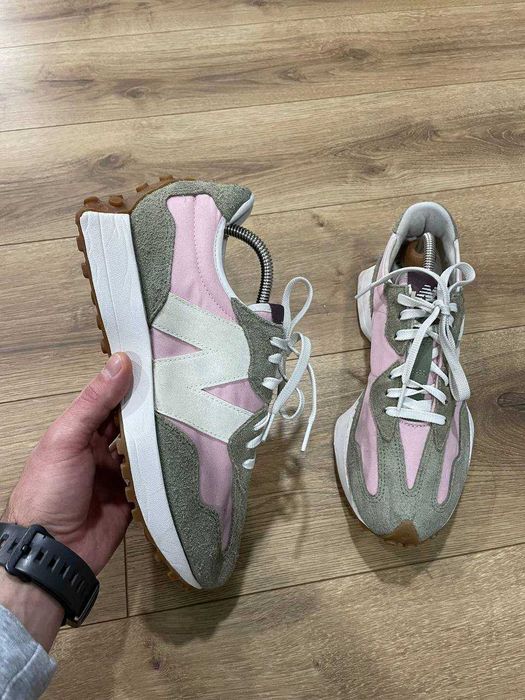 Жіночі кросівки фірми new balance 327 оригінал