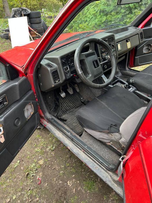 Продам Volvo 340 1.6 Дизель (5-6 л / 100 км)