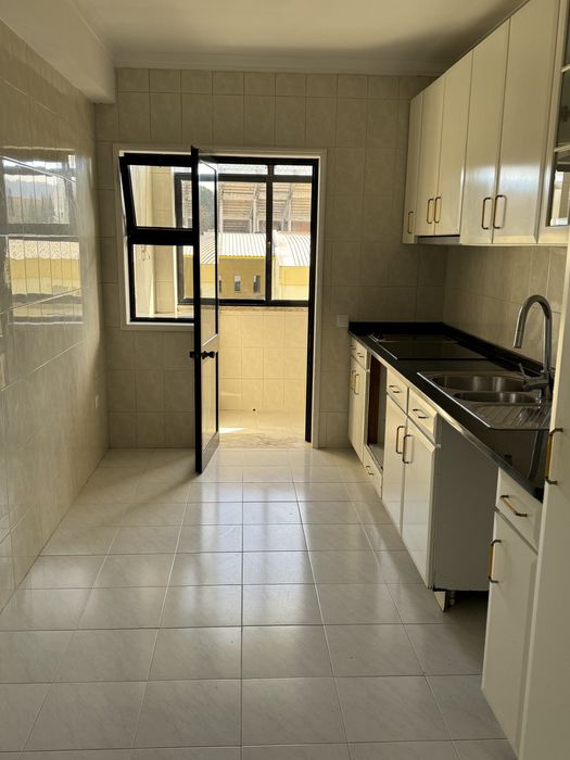 Arrendo apartamento T2 Santo Tirso