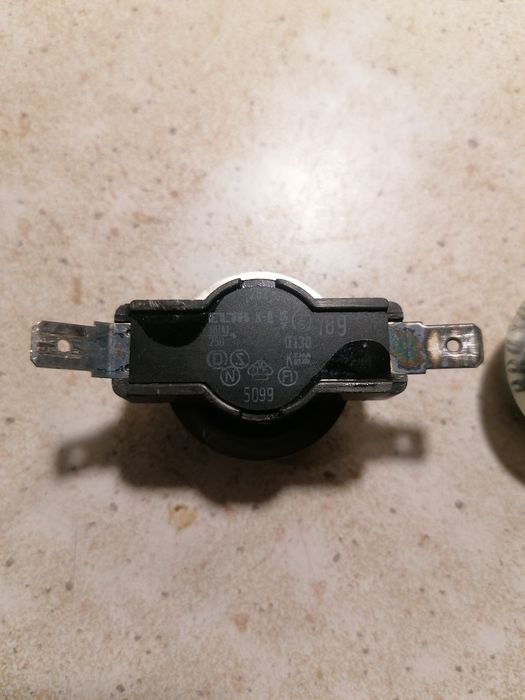 Pralka candy acustic