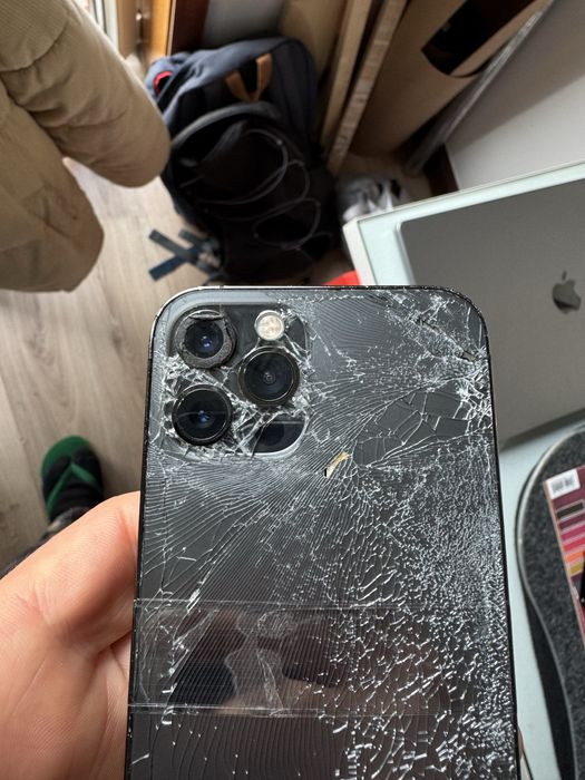 iPhone 12 Pro para peças