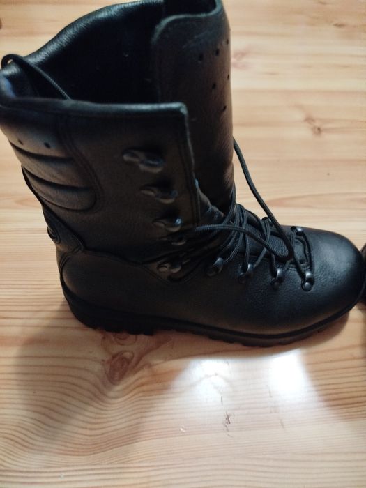 Wojskowe buty zimowe