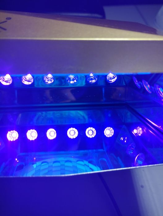 Catalisador de unhas Led