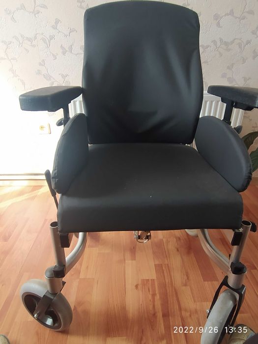 Продам крісло колісне інвалідне