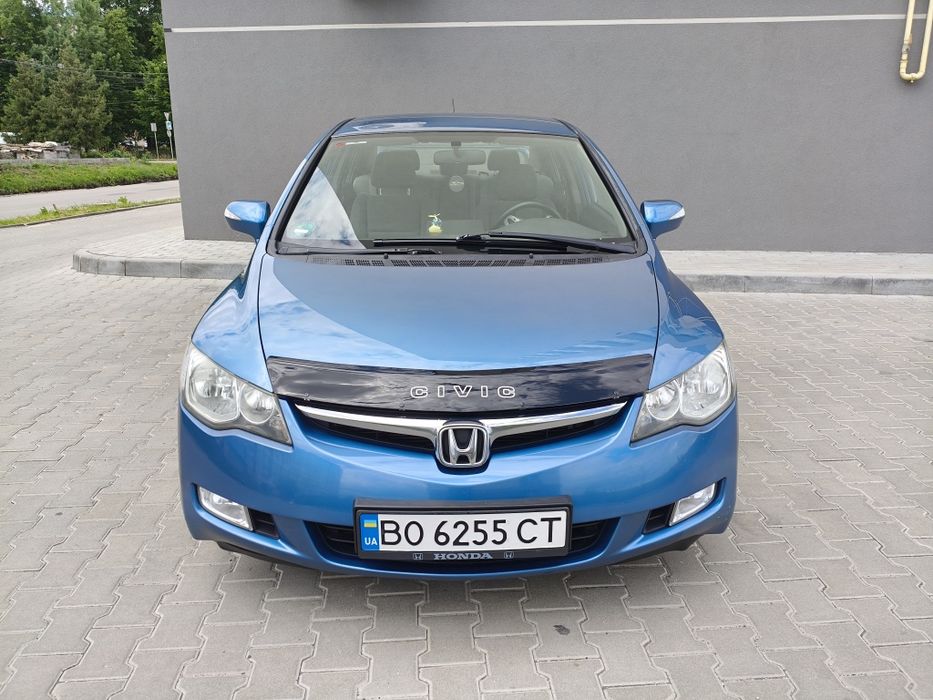 Honda civic 4d Hybrid 8 покоління 1.3 i-Vtec IMA