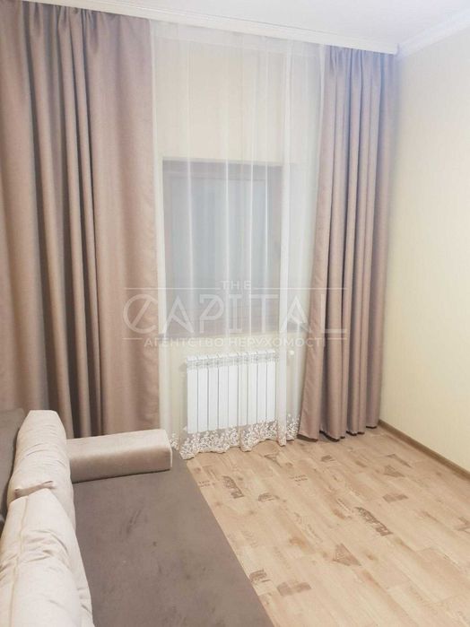 Продаж жилого комплексу, 9 таун-хаусів, усі здані, окупність 10 років