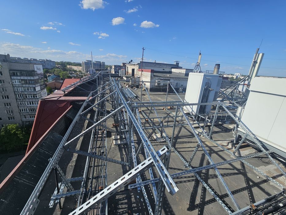 Монтаж встановлення сонячних панелей