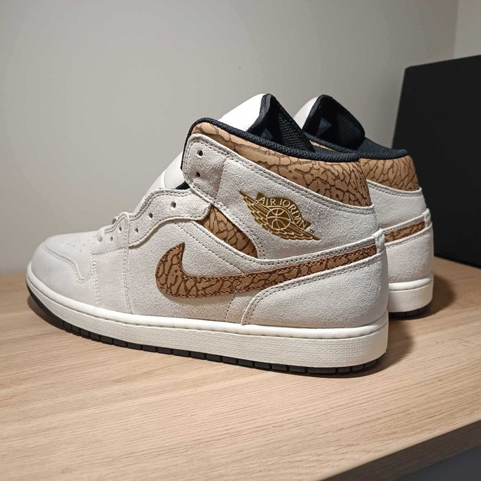 Air Jordan 1 Mid SE r. 45,5 (29,5 cm) Lt Orewood Brn/Metallic Gold