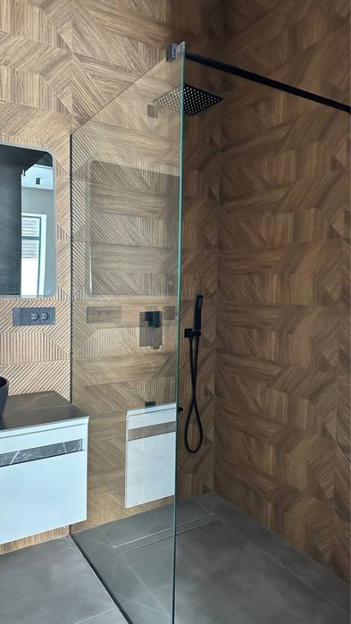 Продаж будинку з ремонтом в закритому КМ в Лісниках, 8 соток, газ