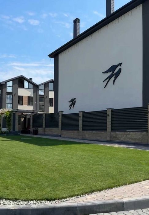 Готовий таунхаус в Авангарді. Три поверхи. Будинок за ціною квартири.