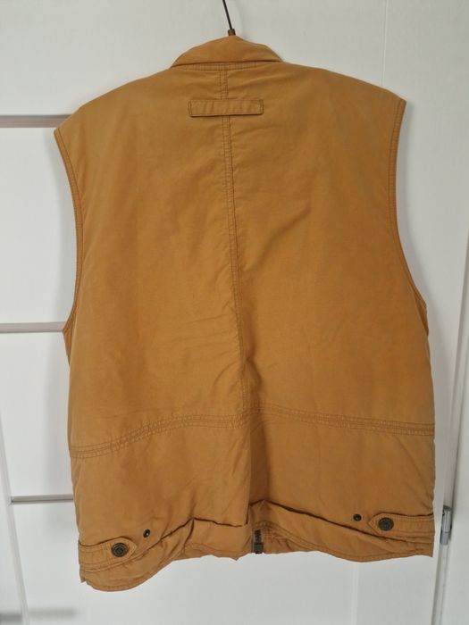 Ekskluzywny bezrękawnik Camel Active