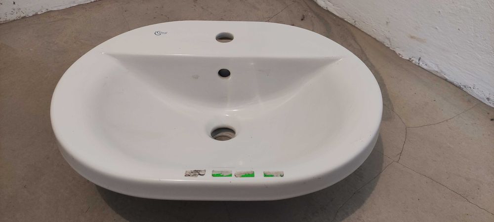 Nowa umywalka Roca Connect 54x42