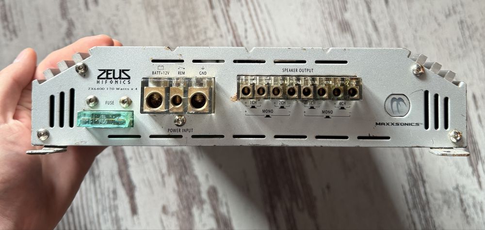 ネオントランス Wzmacniacz Hifonics ZX6400 2x250W RMS Orzesze Peclówka • OLX.pl