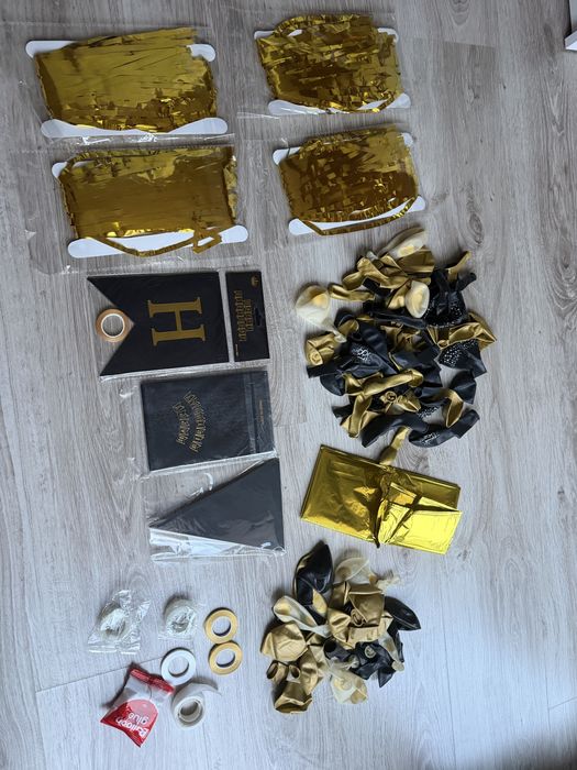 Zestaw balonow urodzinowych scianka 18 urodziny duzo