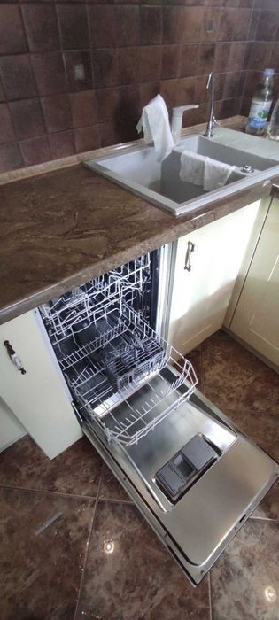 Хозяин продаст 2-к. Багринова Гора, дом 2011 года. Отличный ремонт