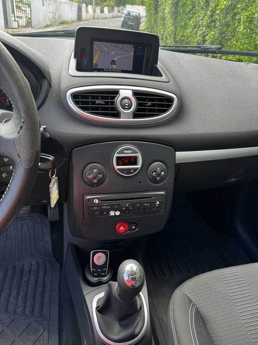 Renault Clio 1.5 DCi Navi 2009 Bom Estado