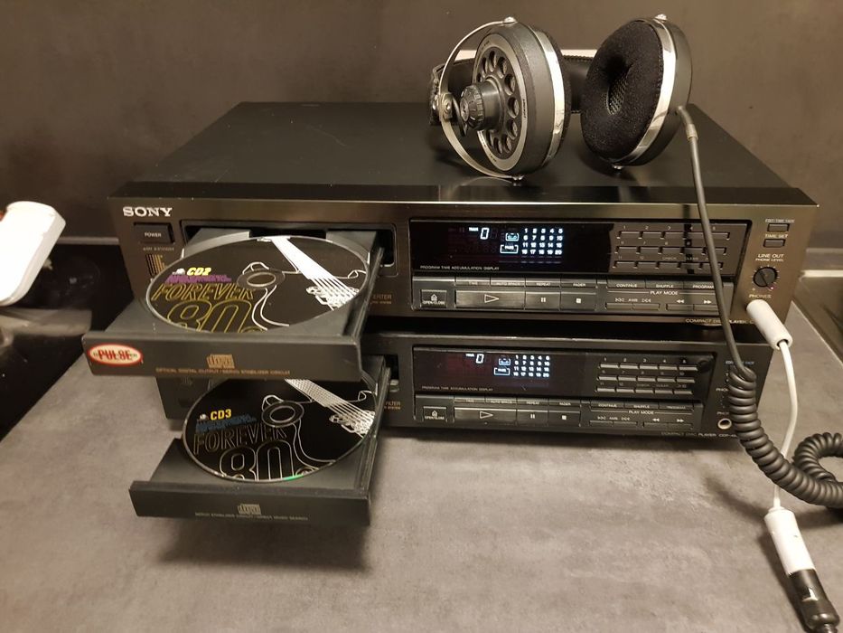 CD плеер Sony SDP-690.