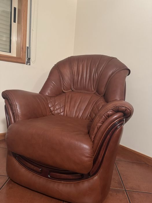 Conjunto de Sofás – 3 lugares + 2 individuais