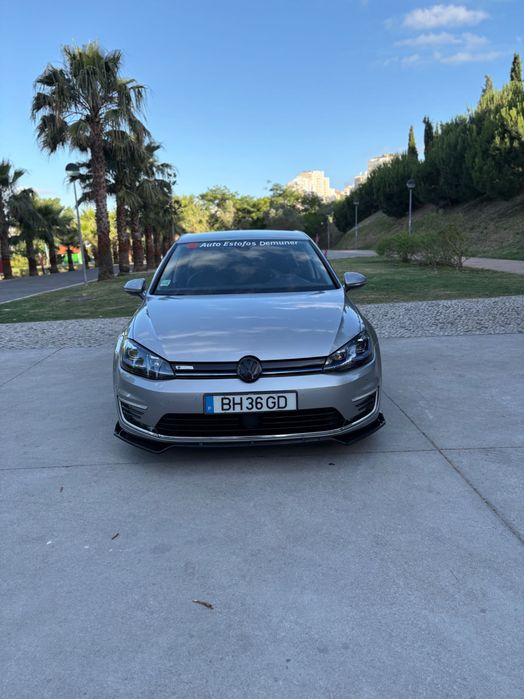 Volkswagen e-Golf 2019 | 136cv | Full Extras | 124.000 km | Aceito Troca
