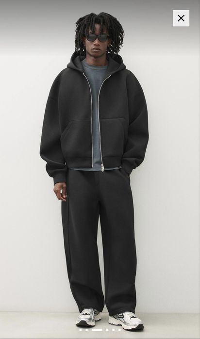Чоловічий костюм Bershka M