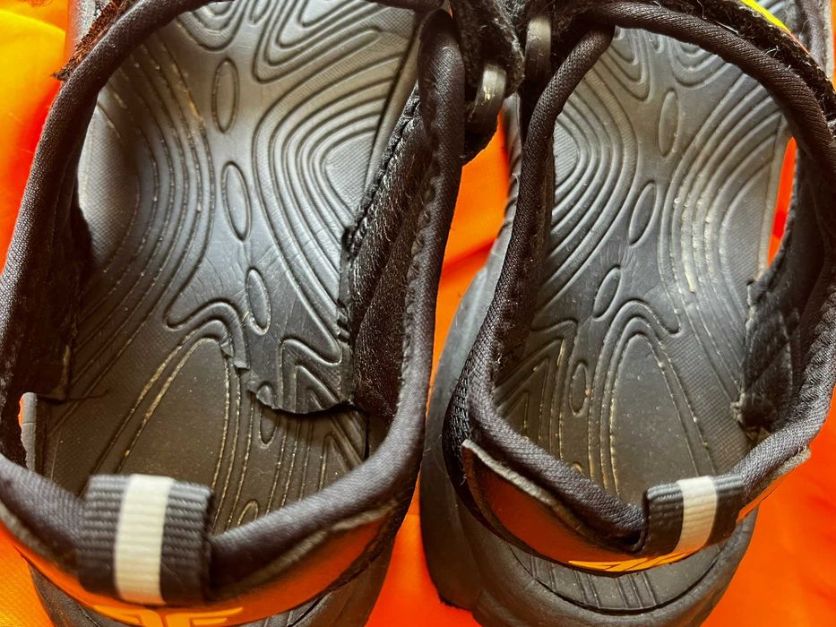 Sandały dziecięce 4F rozmiar 37