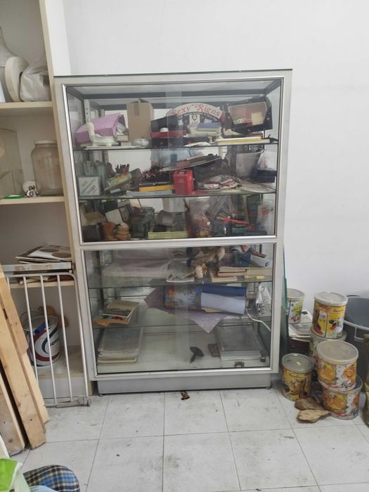 Balcão/expositor e armário/expositor64186065449731121