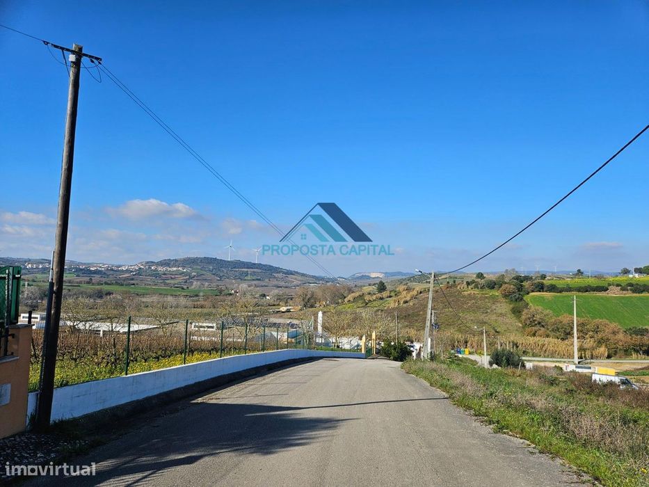 Terreno de 8960m2 para venda em Runa — Miragaia E Marteleira, Lisboa
