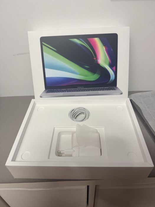 MacBook Pro 13" M1 | 16 GB RAM  | FV 23% | Bardzo dobry stan
