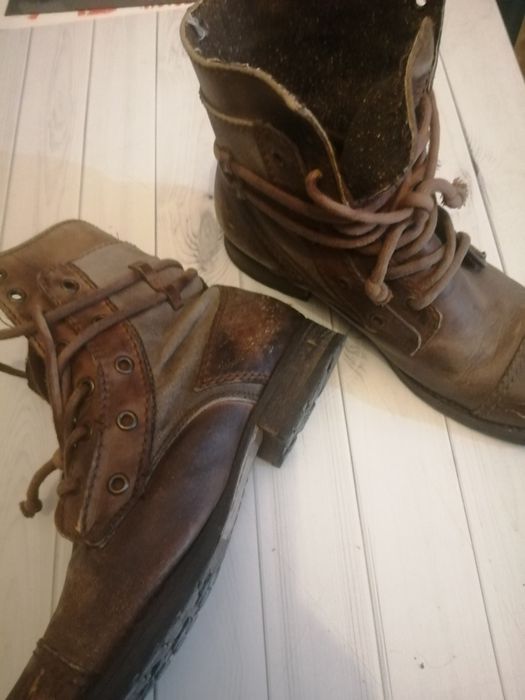 Botas em pele genuína da marca Red Oak