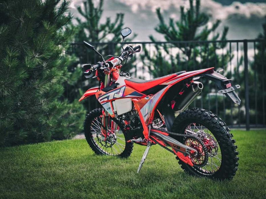 Краще та якісніше аналогів Мотоцикл STN V9 Enduro в АРТМОТО