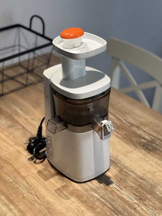 Wyciskarka wolnoobrotowa Hurom seria HQ